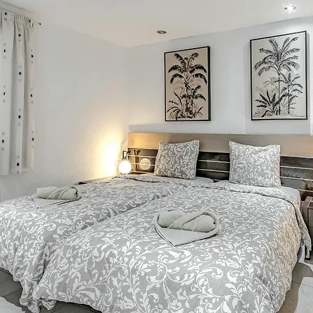 Cozy 2 Bedroom With Pool View And 2 Bathrooms In Cristianos Appartement *