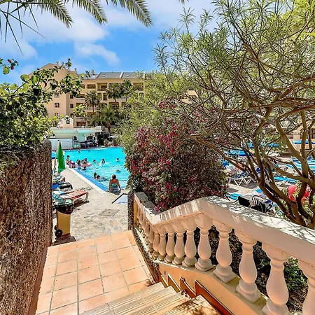 Cozy 2 Bedroom With Pool View And 2 Bathrooms In Cristianos Appartement Los Cristianos (Tenerife)