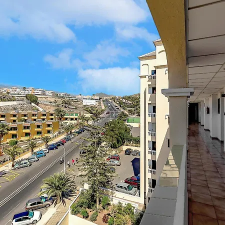 Cozy 2 Bedroom With Pool View And 2 Bathrooms In Cristianos *